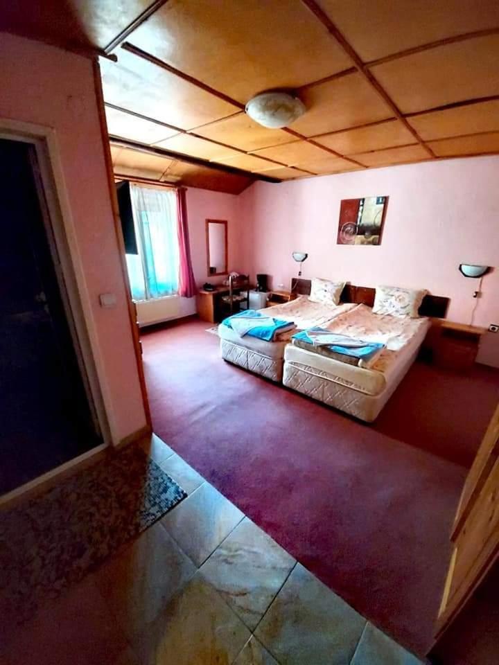 Family Hotel Santo Bansko Esterno foto